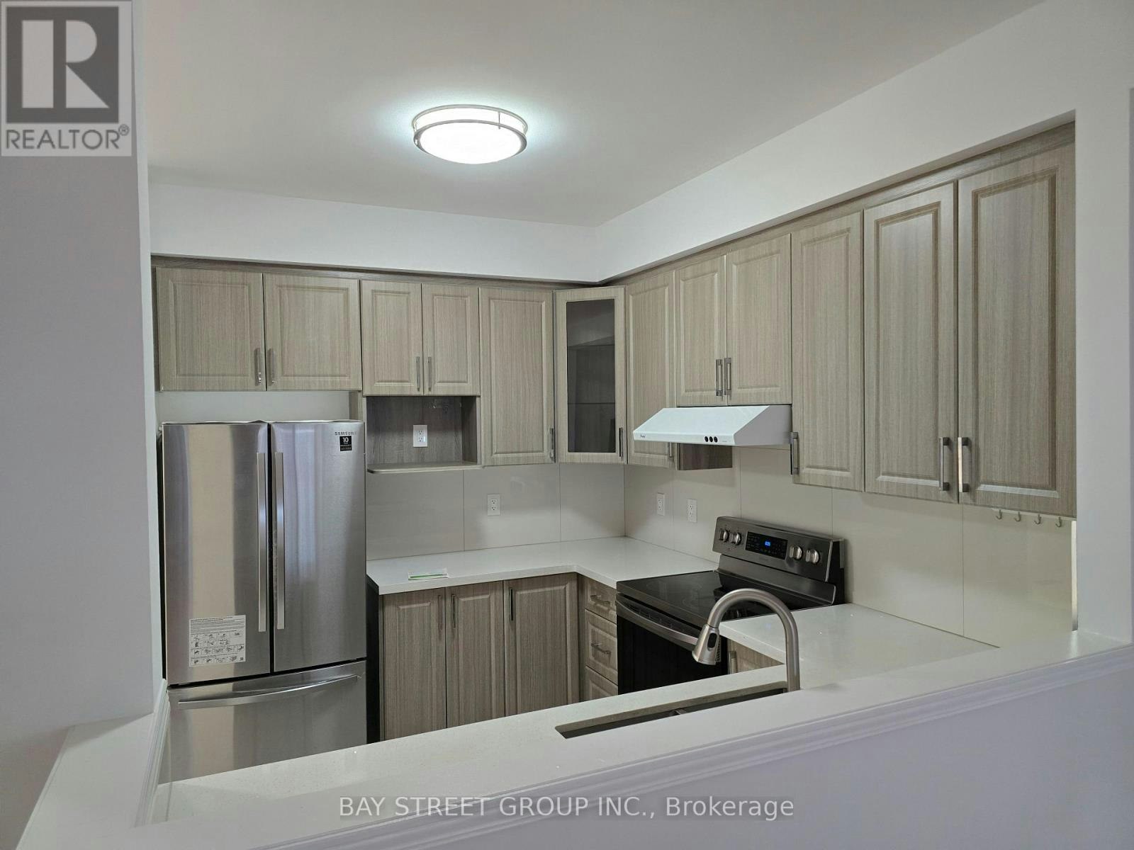 88 Dairy Drive, Toronto, ON, M1L 0E9 - 4