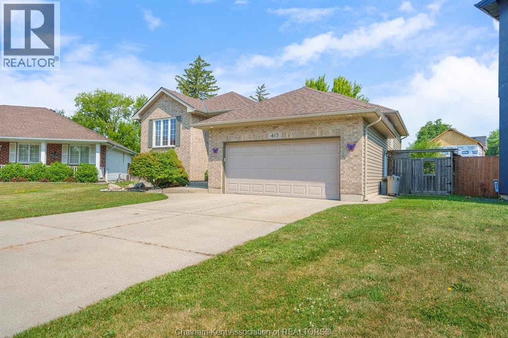 415 Silver Sands Lane, St. Clair, ON, N0N 1G0