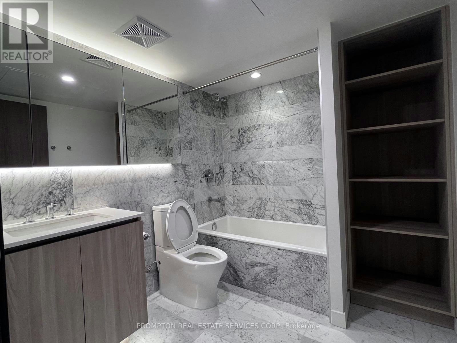 2115-19 Bathurst Street, Toronto, ON, M5V 0N2 - 7