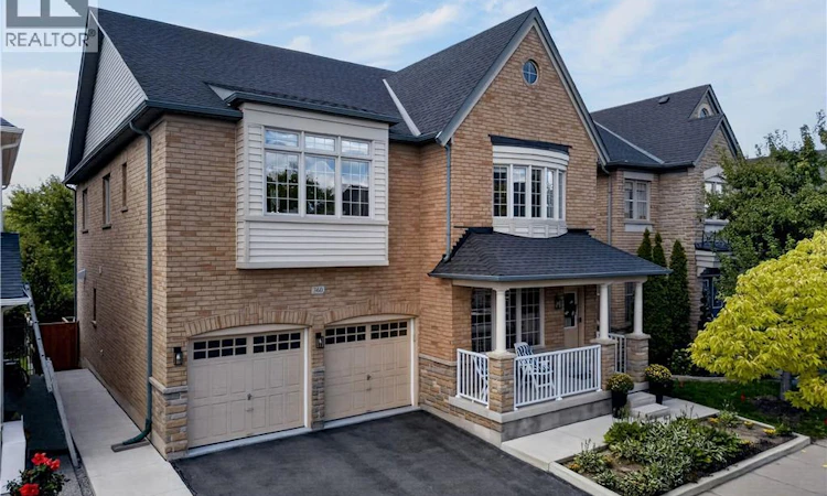 360 Holmes Crescent