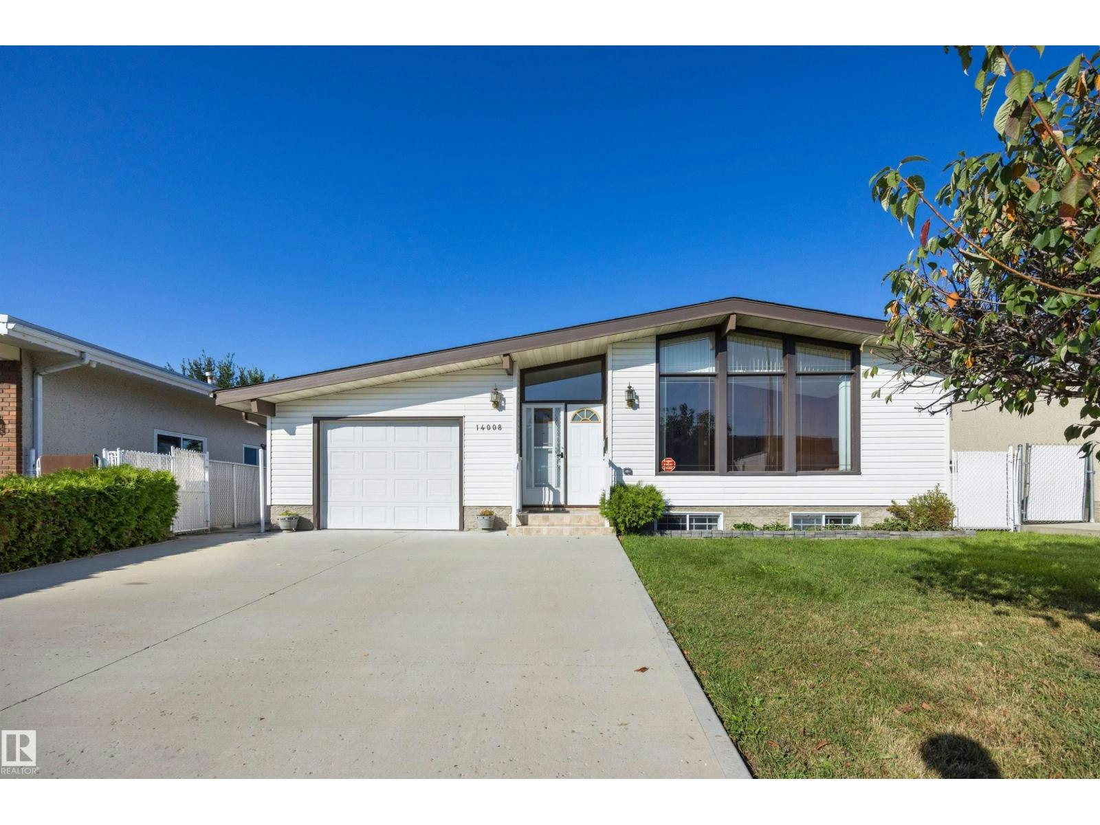 14008 94 Street NW, Edmonton, AB, T5E 3W1