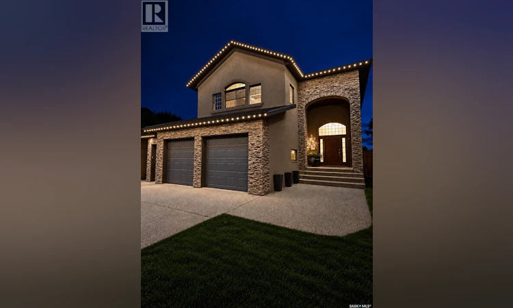 700 Balmoral Bay