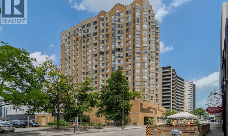 1609-75 Riverside Drive East