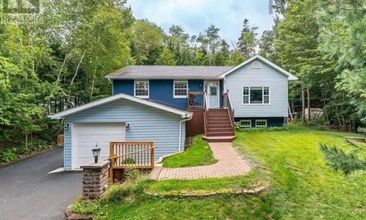 816 Myra Road