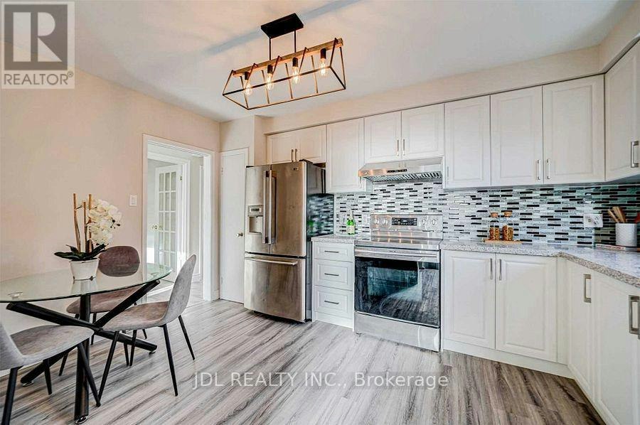 47 Greyhound Drive, Toronto, ON, M2H 1K2 - 6