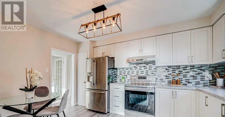 47 Greyhound Drive, Toronto, ON, M2H 1K2 - 6
