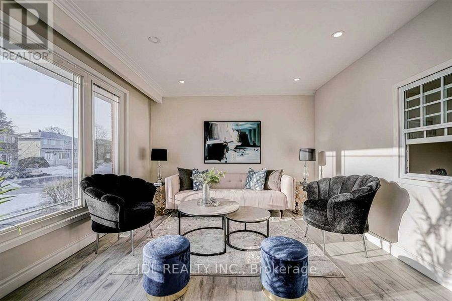 47 Greyhound Drive, Toronto, ON, M2H 1K2 - 4