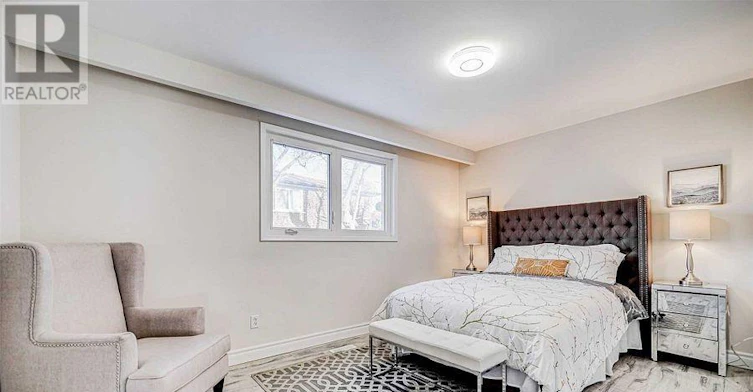47 Greyhound Drive, Toronto, ON, M2H 1K2 - 8