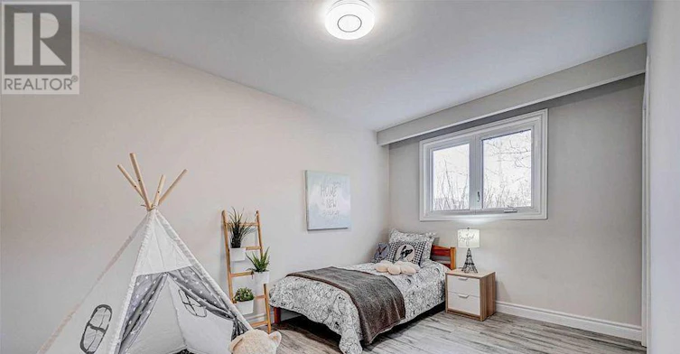 47 Greyhound Drive, Toronto, ON, M2H 1K2 - 10