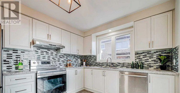 47 Greyhound Drive, Toronto, ON, M2H 1K2 - 7