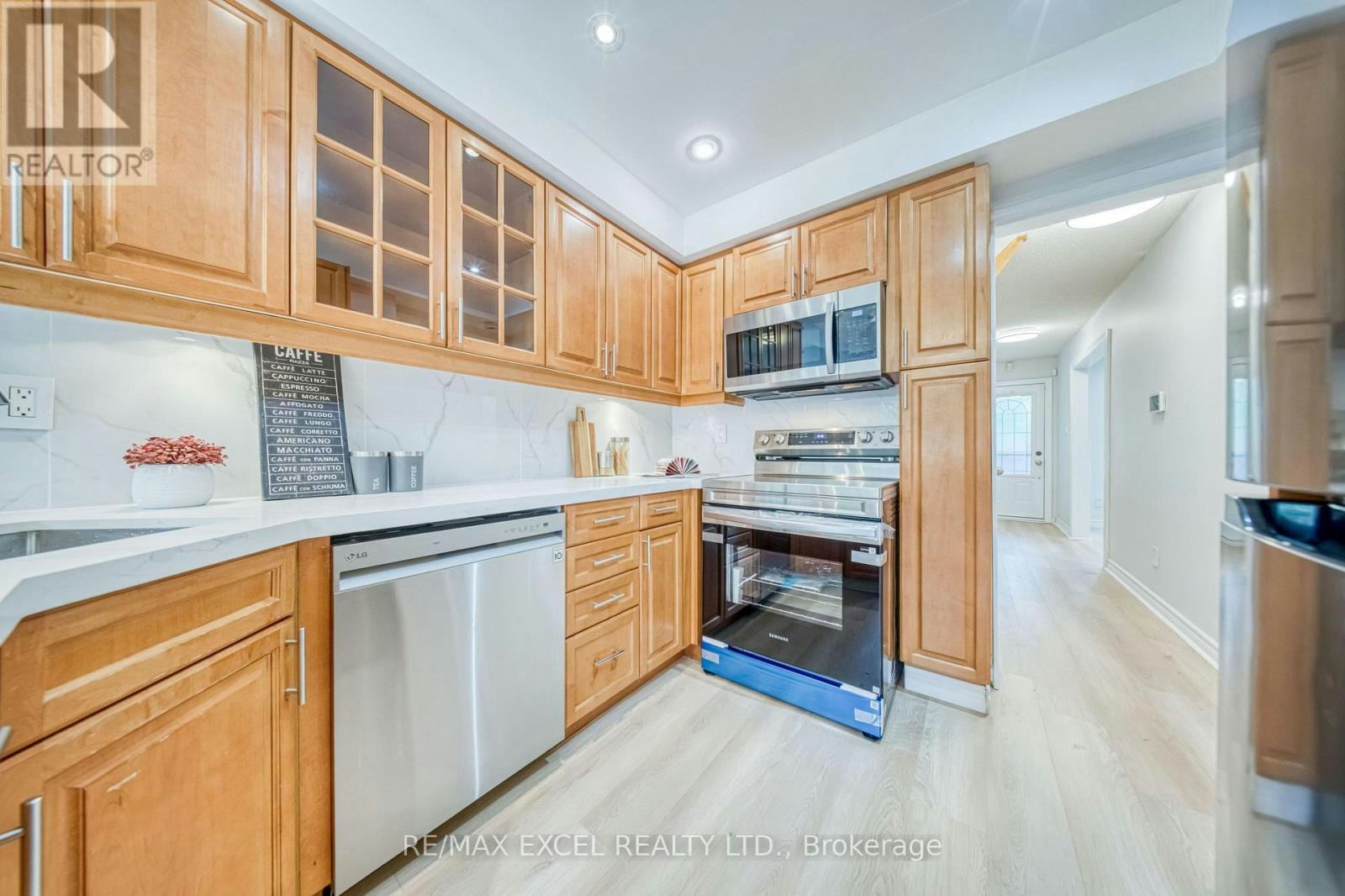 1019 Rouge Valley Drive, Pickering, ON, L1V 4N8 - 11