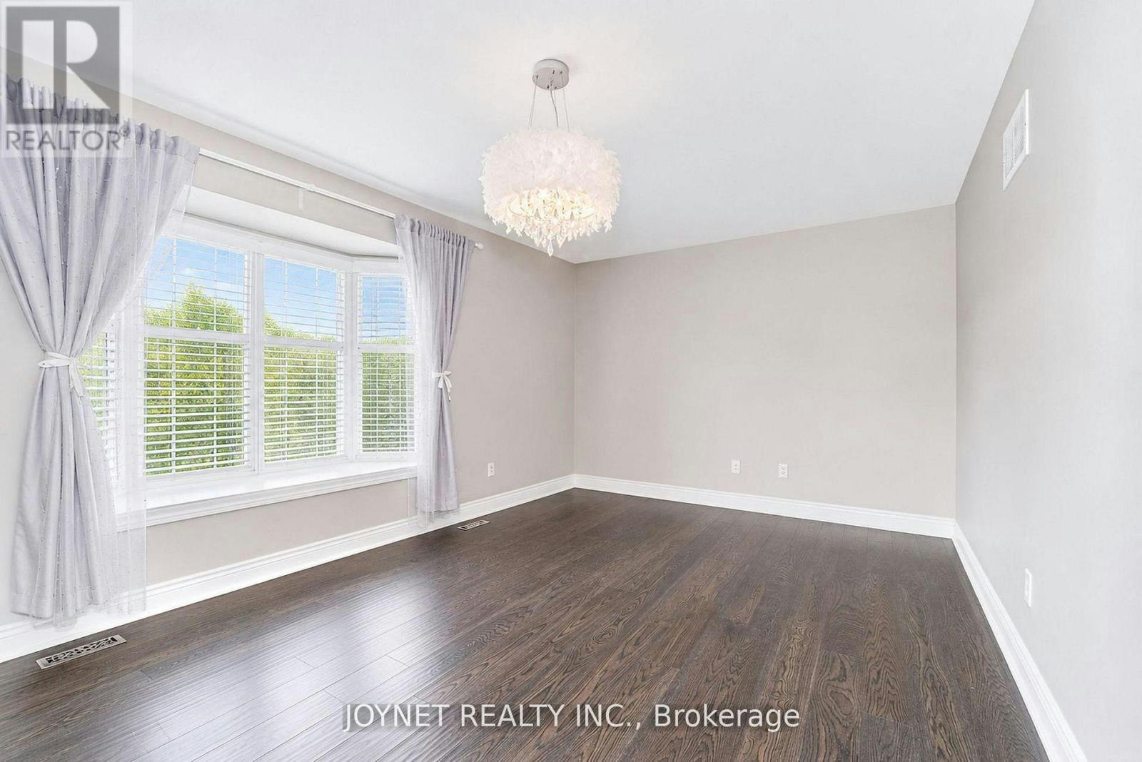 36 Newbridge Avenue, Richmond Hill, ON, L4E 3Z9 - 9