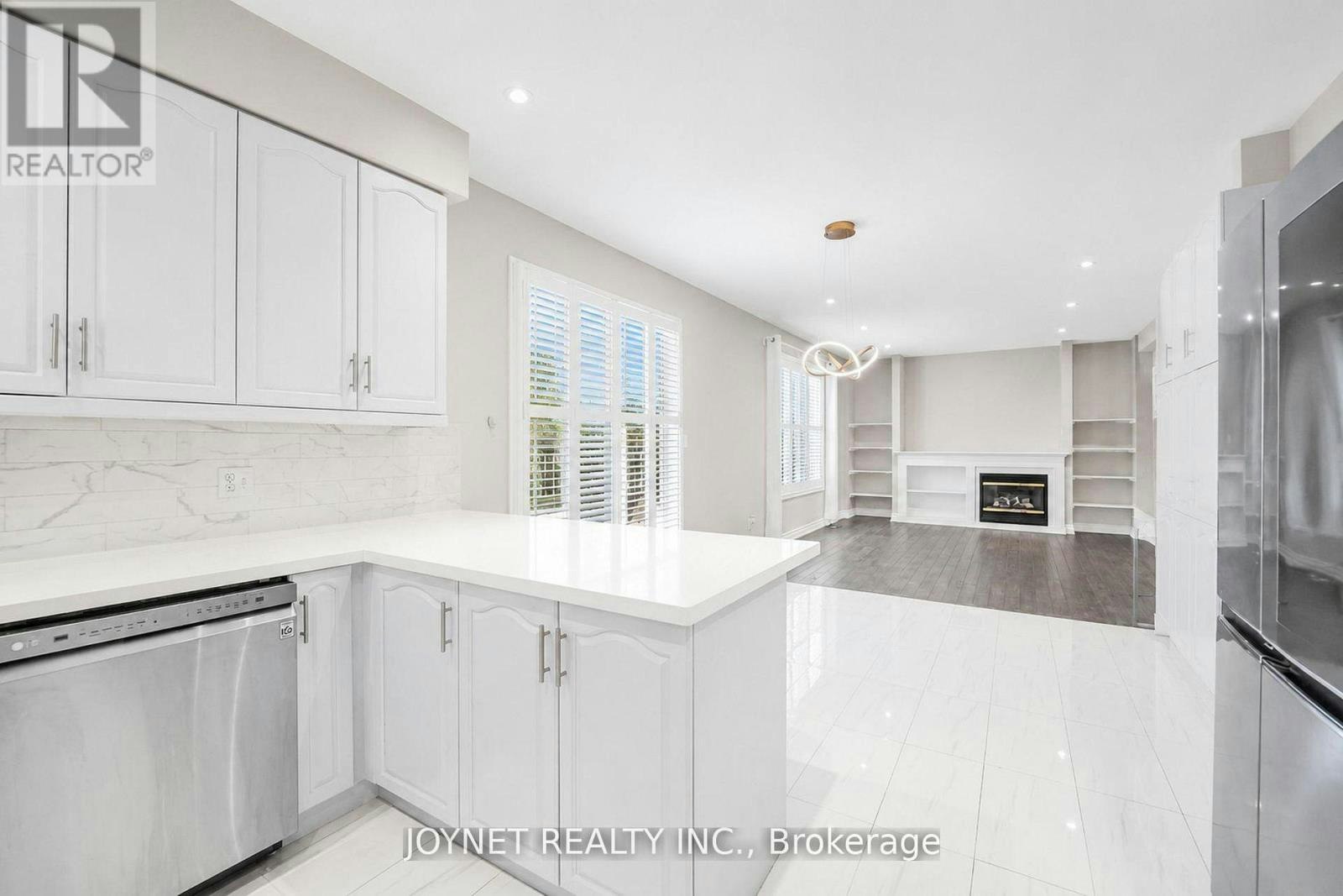 36 Newbridge Avenue, Richmond Hill, ON, L4E 3Z9 - 5