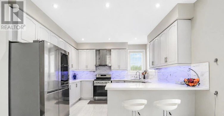 36 Newbridge Avenue, Richmond Hill, ON, L4E 3Z9 - 4