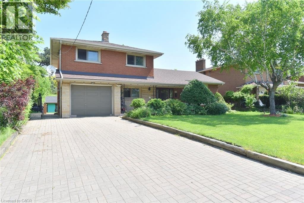 372 Fennell Avenue W, Hamilton, ON, L9C 1G4