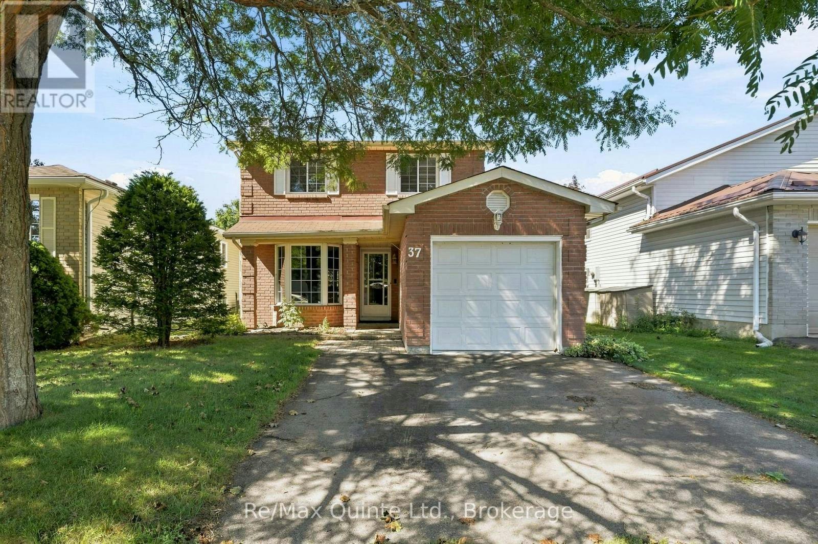 37 Bogart Crescent, Belleville, ON, K8P 5E9