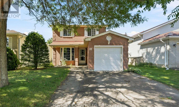 37 Bogart Crescent