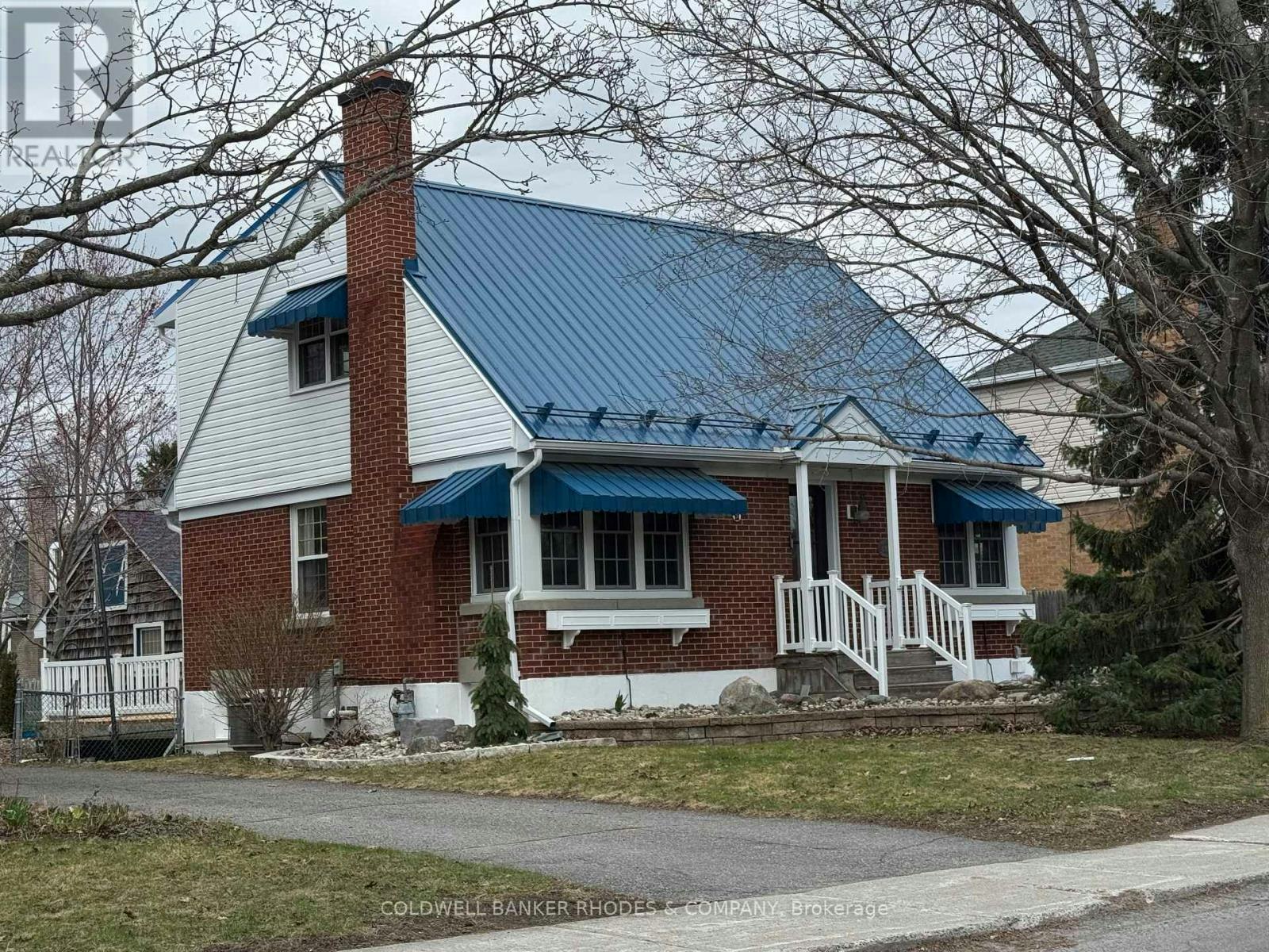 1329 Larose Avenue, Ottawa, ON, K1Z 7X4