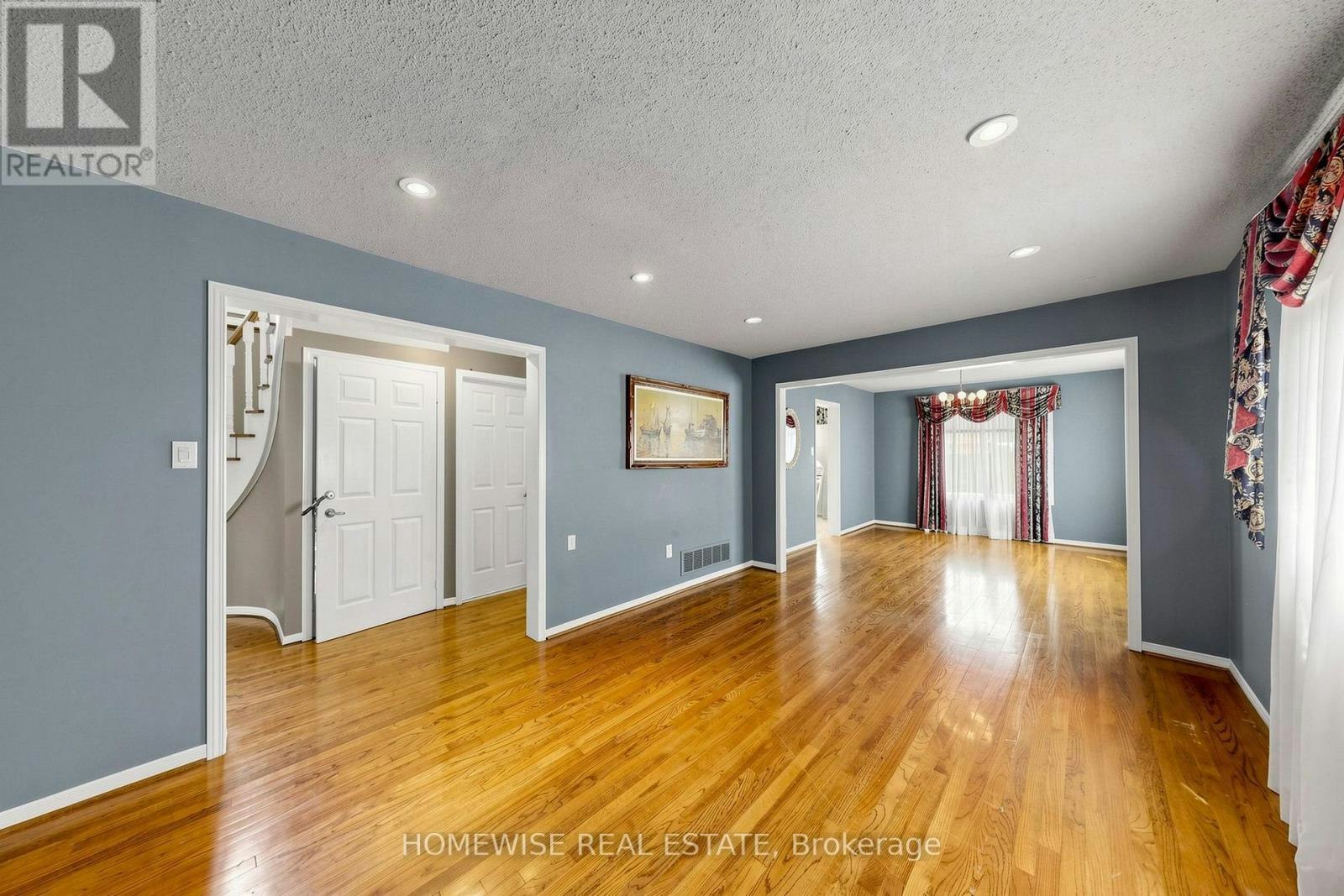 MAIN-11 Briarcliffe Crescent, Vaughan, ON, L4J 7G5 - 7