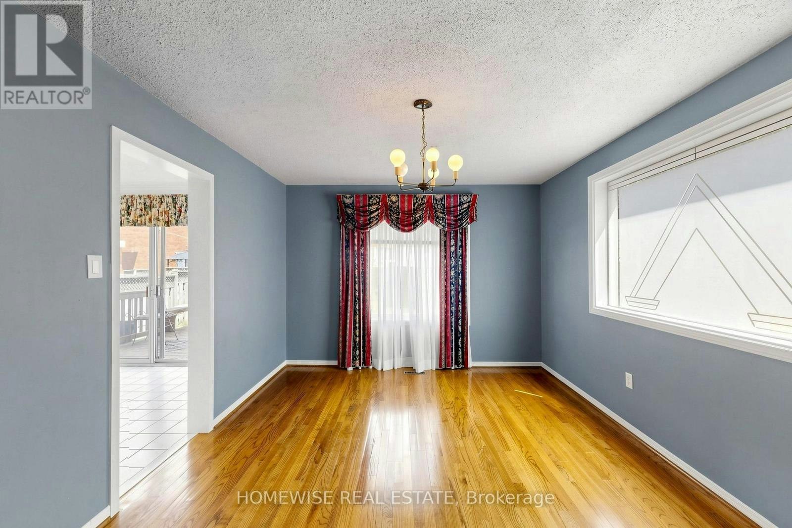MAIN-11 Briarcliffe Crescent, Vaughan, ON, L4J 7G5 - 5