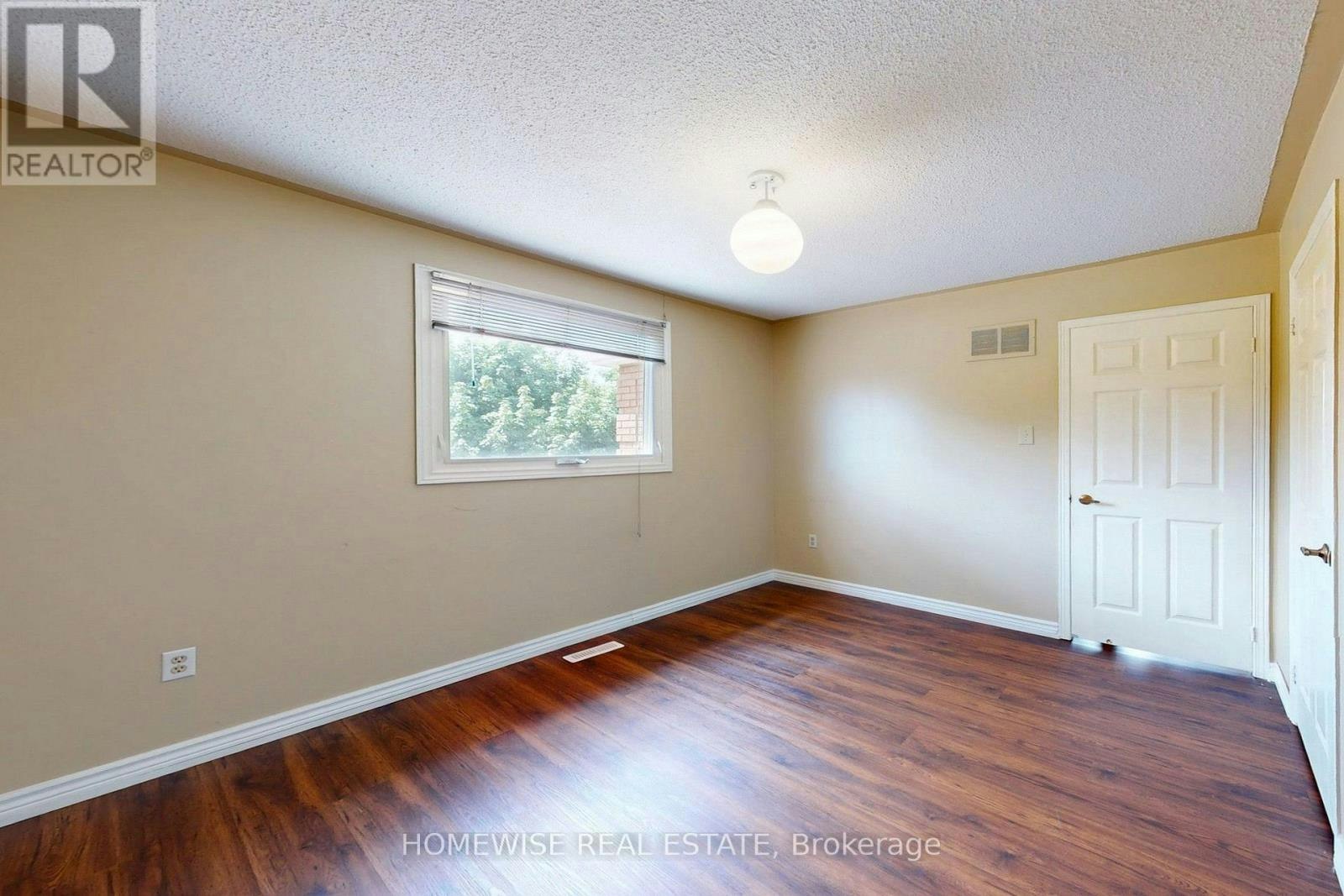 MAIN-11 Briarcliffe Crescent, Vaughan, ON, L4J 7G5 - 28