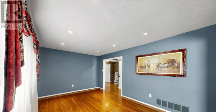 MAIN-11 Briarcliffe Crescent, Vaughan, ON, L4J 7G5 - 6