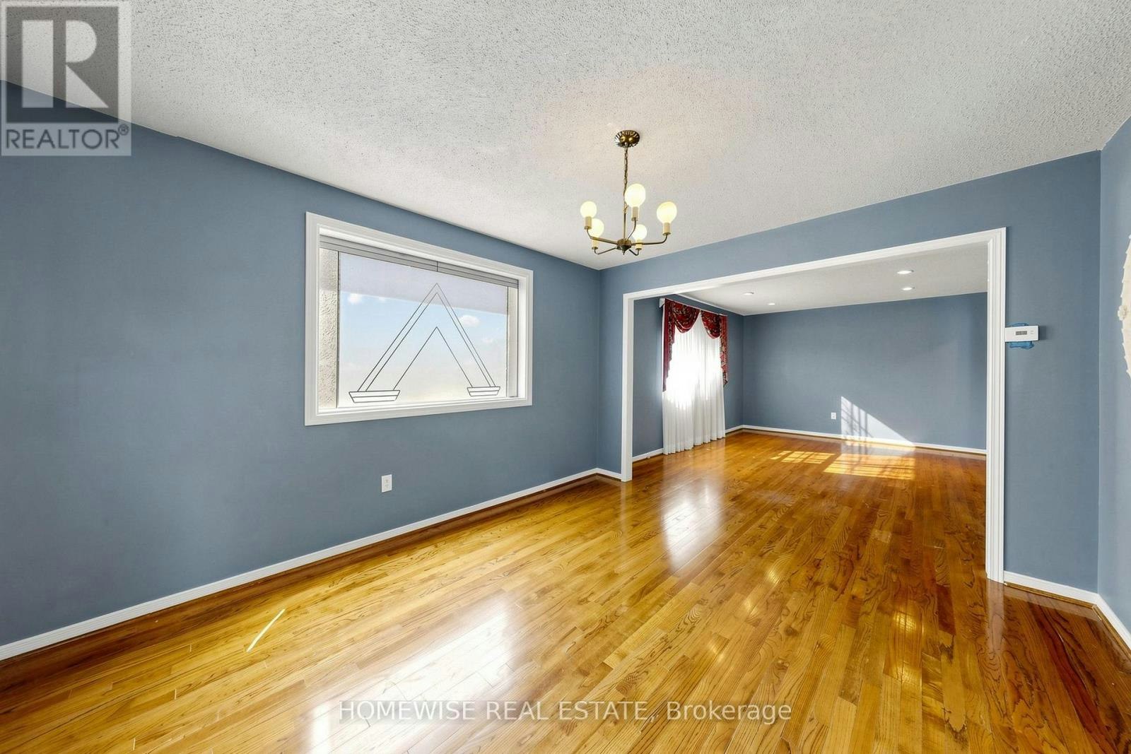 MAIN-11 Briarcliffe Crescent, Vaughan, ON, L4J 7G5 - 3