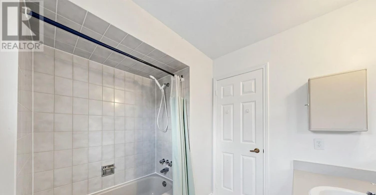 MAIN-11 Briarcliffe Crescent, Vaughan, ON, L4J 7G5 - 27