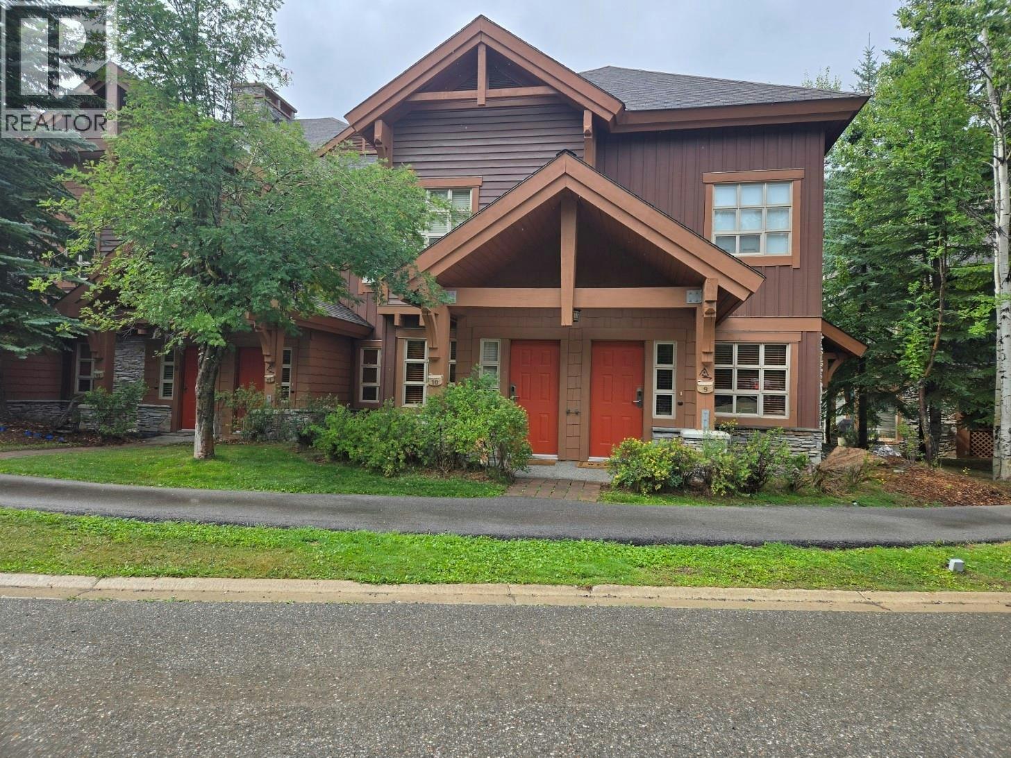 10-2002 Panorama Drive, Panorama, BC, V0A 1T0