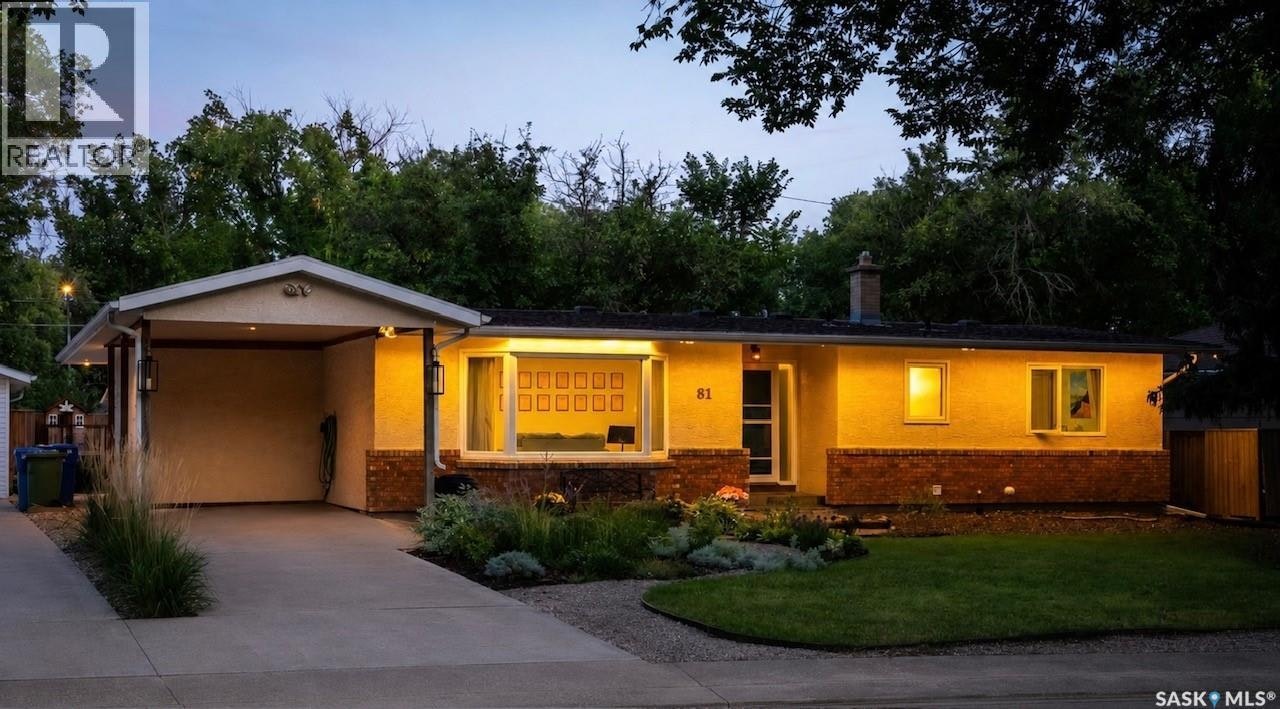 81 Dolphin Bay, Regina, SK, S4S 4Z9