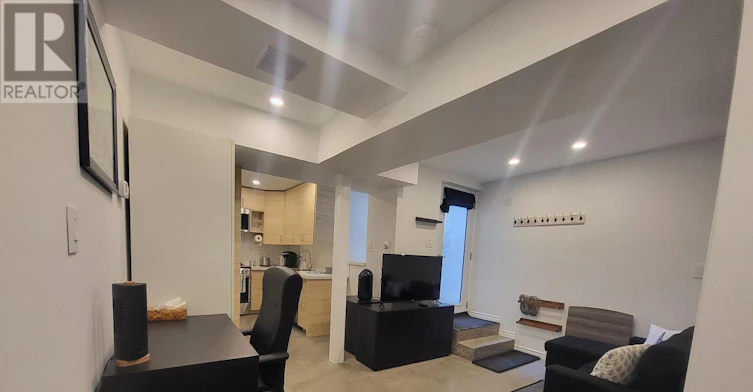 LOWER-6 Lippincott Street, Toronto, ON, M5T 2R5 - 6