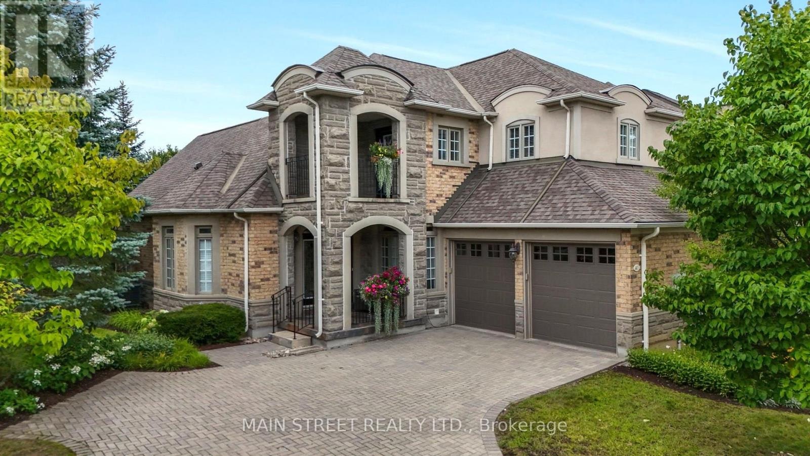 40 Tucker Court, Aurora, ON, L4G 7T1