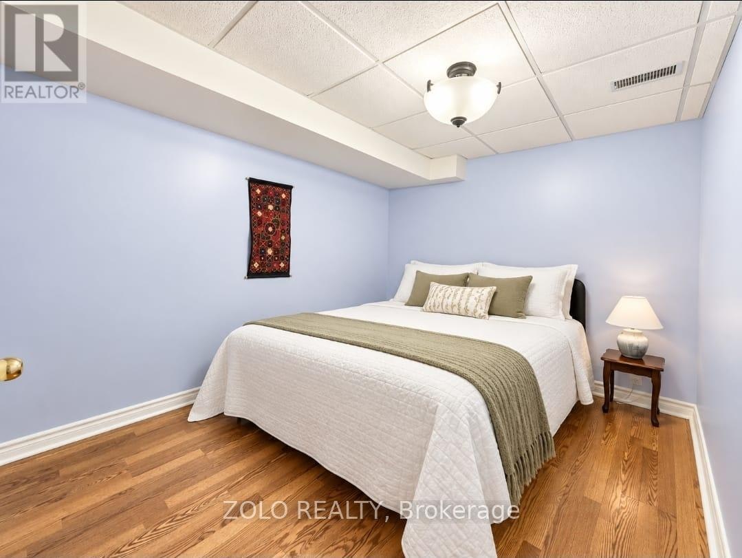 33 Walkview Crescent, Richmond Hill, ON, L4E 4H5 - 14