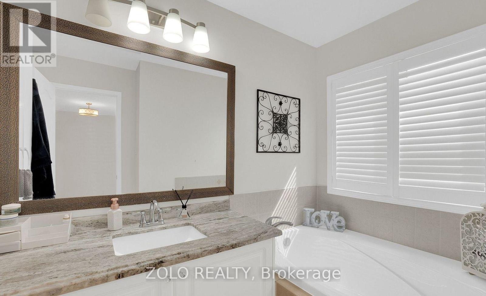 33 Walkview Crescent, Richmond Hill, ON, L4E 4H5 - 15