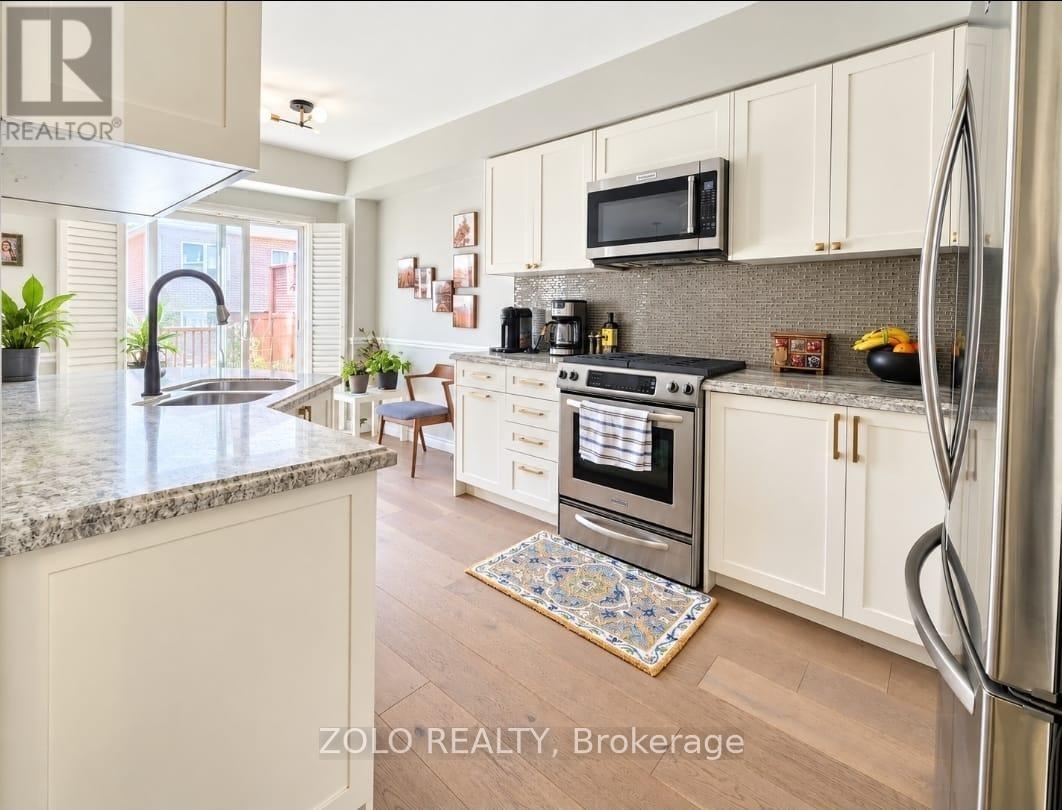 33 Walkview Crescent, Richmond Hill, ON, L4E 4H5 - 7