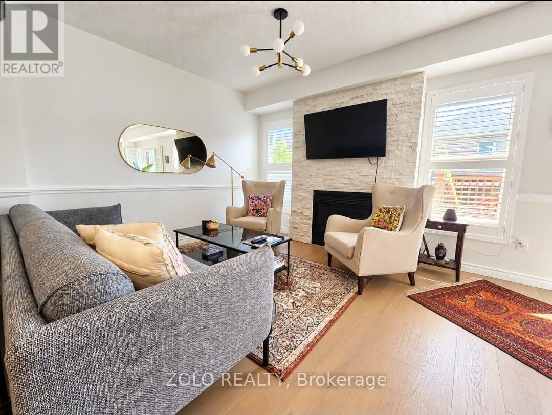 33 Walkview Crescent, Richmond Hill, ON, L4E 4H5 - 5