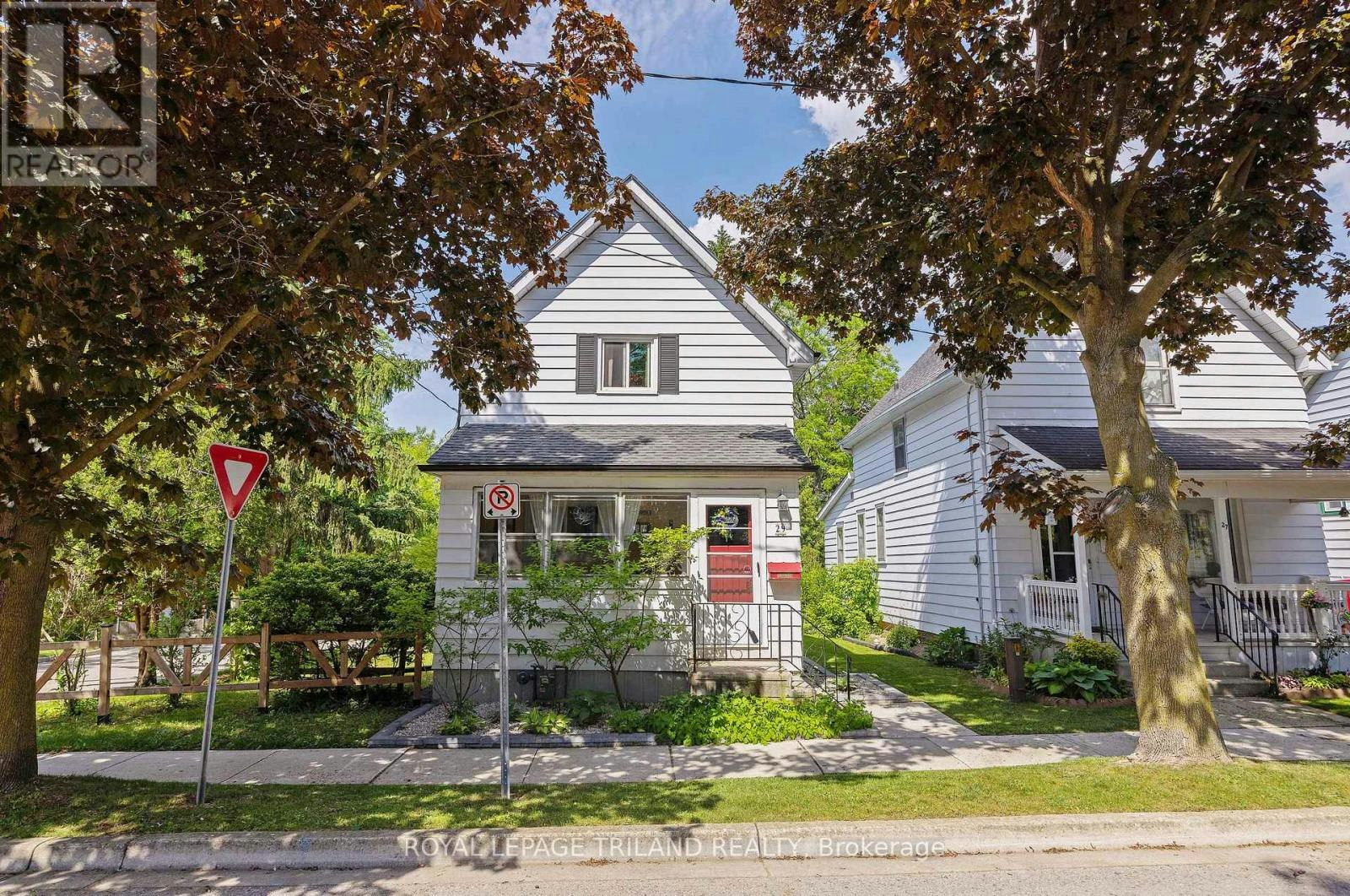 29 Oliver Street, St. Thomas, ON, N5R 3X3