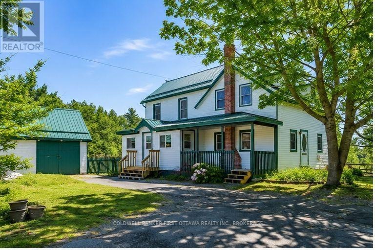 718 Jones Falls Road, Rideau Lakes, ON, K0G 1E0