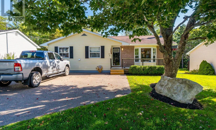 30 Forestglen Drive