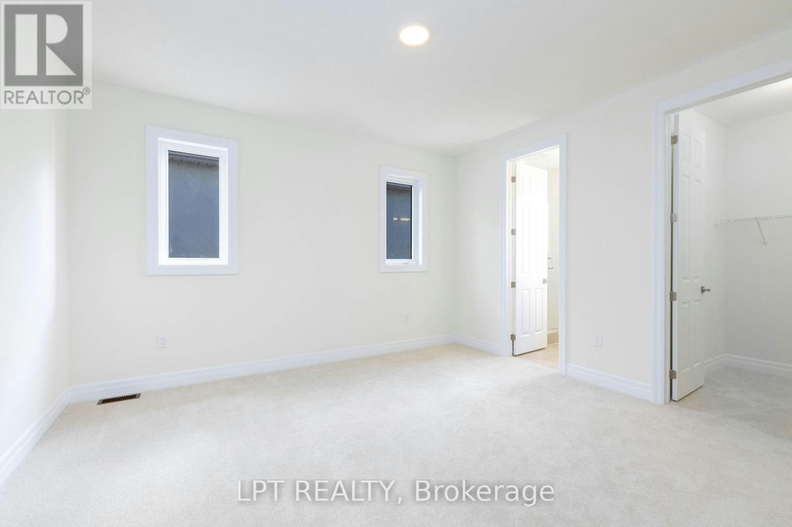 32 Max Bulmer Court, Georgina, ON, L3X 3J9 - 33