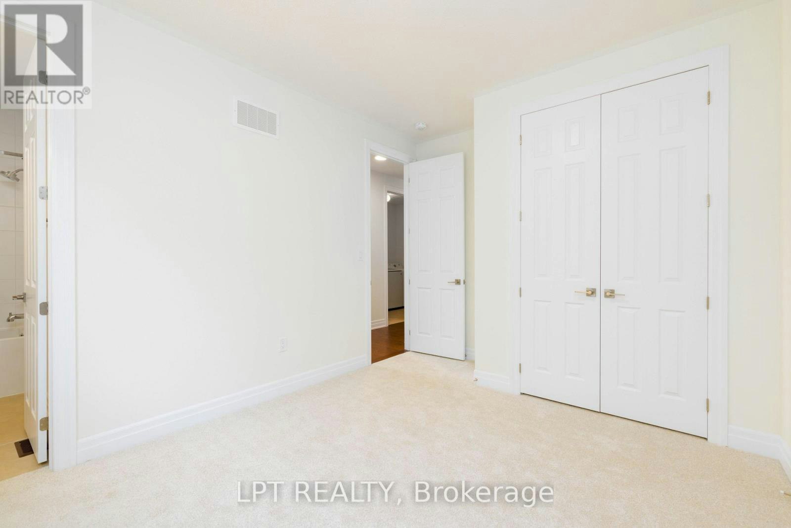 32 Max Bulmer Court, Georgina, ON, L3X 3J9 - 31
