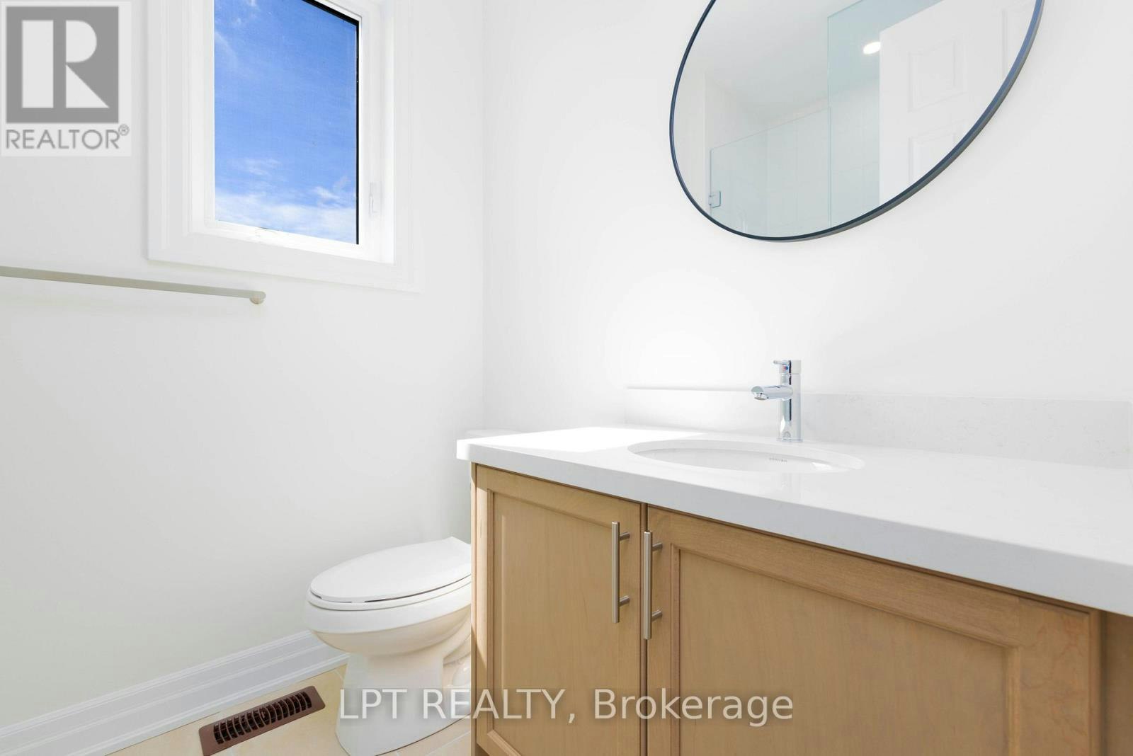 32 Max Bulmer Court, Georgina, ON, L3X 3J9 - 28