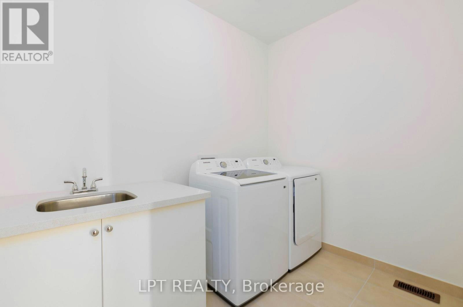 32 Max Bulmer Court, Georgina, ON, L3X 3J9 - 37