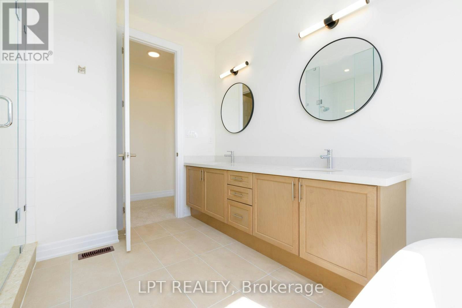 32 Max Bulmer Court, Georgina, ON, L3X 3J9 - 22