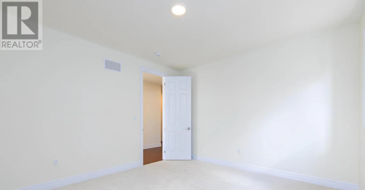 32 Max Bulmer Court, Georgina, ON, L3X 3J9 - 34
