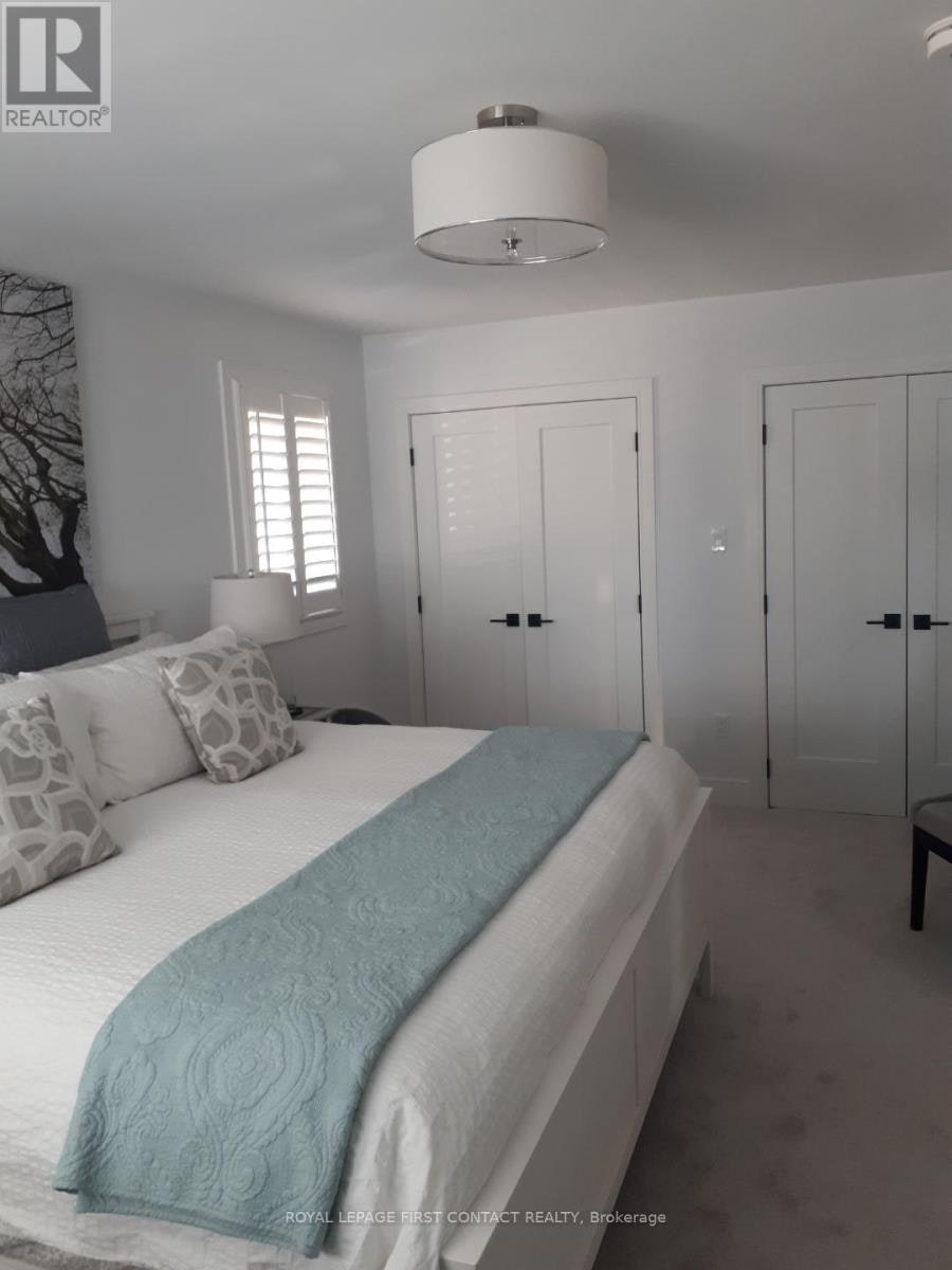 60 Rose Street, Barrie, ON, L4M 2T2 - 3