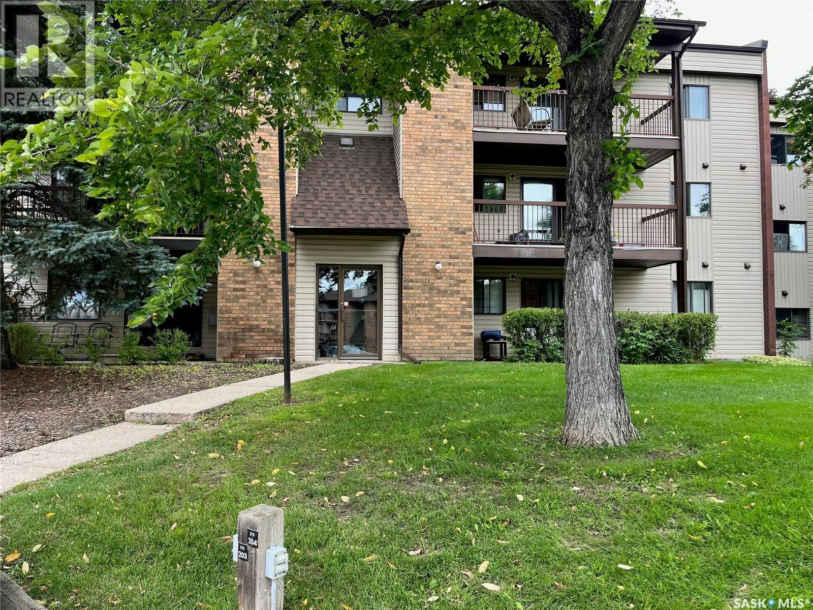 301-285 Kingsmere Boulevard, Saskatoon, SK, S7J 4J6
