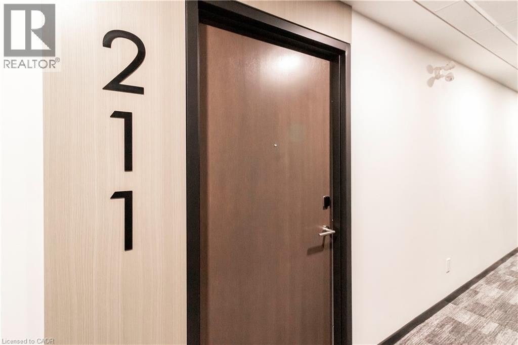 211-101 Golden Eagle Road, Waterloo, ON, N2V 1C3 - 6