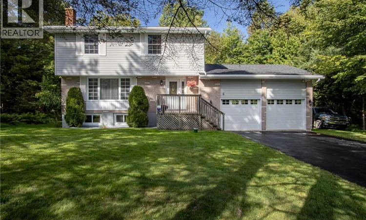 6 Islay Drive