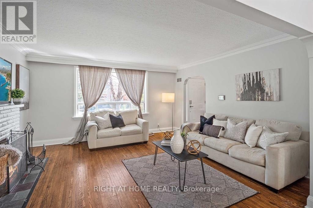 48 Jopling Avenue N, Toronto, ON, M9B 4G2 - 6
